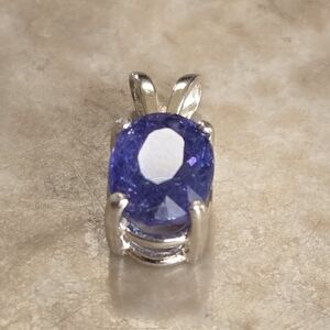 Elegant Tanzanite Pendant